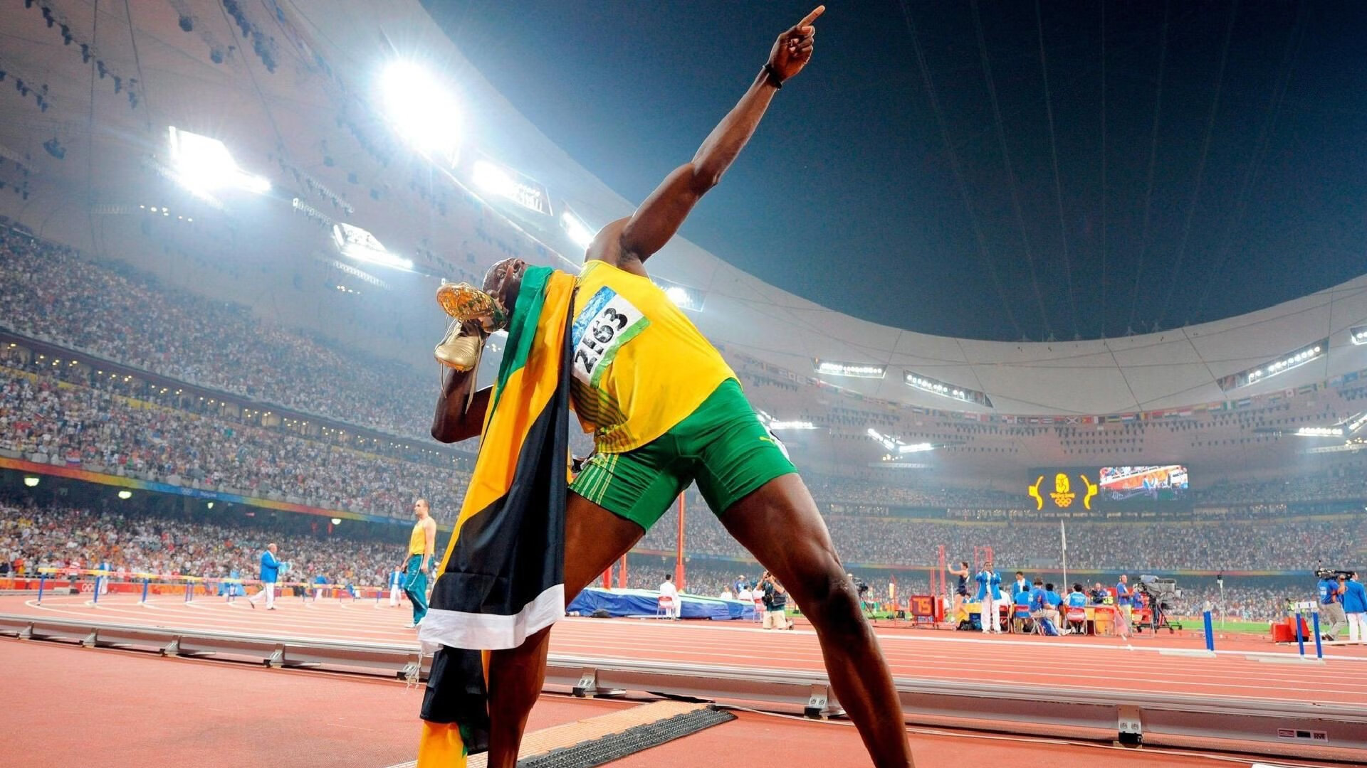 揭秘马术赛马心理调教方式，赛马姿势