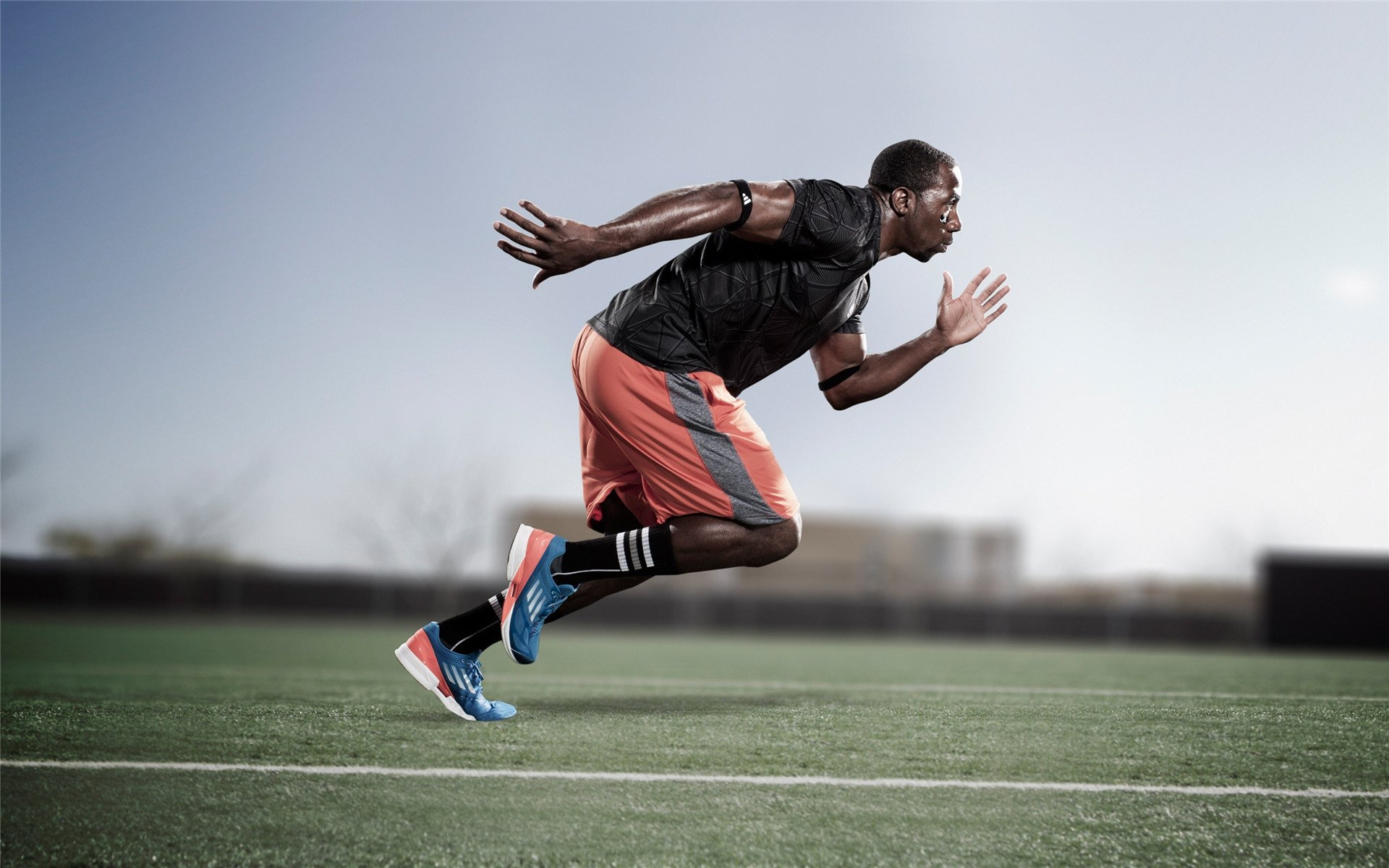 弗朗索瓦·霍尔茨豪伊泽:南非队的战术调度员,组织进攻如行云流水